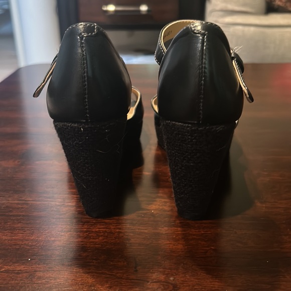 Trotters Wedge Heels size 7N - Picture 3 of 7